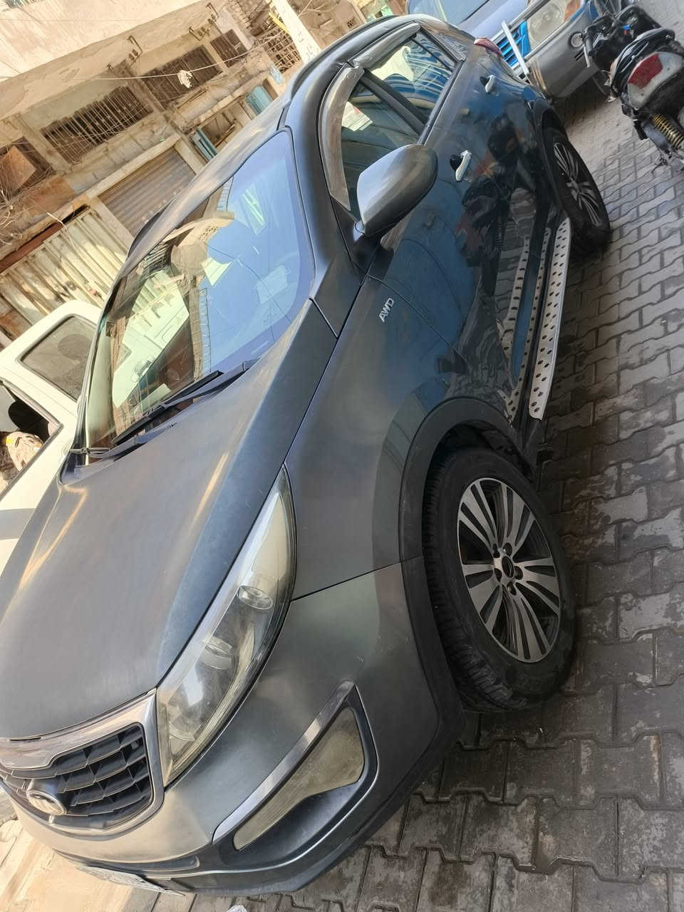 سلام وعليكم  
كيا سبورتج موديل 2015 خليجي  
تبريد حداديه امامي خلفي جديد كله شغال 
السياره شوفت عينكم بالسونر السياره صبغها جارد وبيه قطع صبغ مابيها اي ضرر عده صبغ 
ملاحظه محرك مجفت وخير من الله  كير مكفول 
العنوان بغداد 
السعر 110 وبيها مجال 
***********
