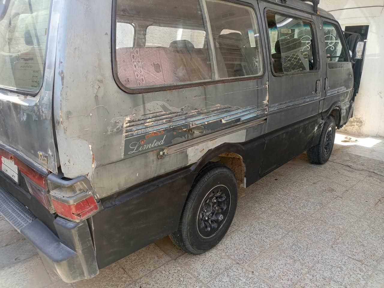 كيا بستا موديل 94 ماكينه وقير مقفولات تخم تاير جديد سياره بلاديه بدون لا صبغ ولا معجون مصفره هيئه وغرامات سنويه لل 28 رقم ديالى الماني بشرط التحويل سعر السياره 22 ورقه مكان السياره ديالى الخالص شراي يتصل ***********
