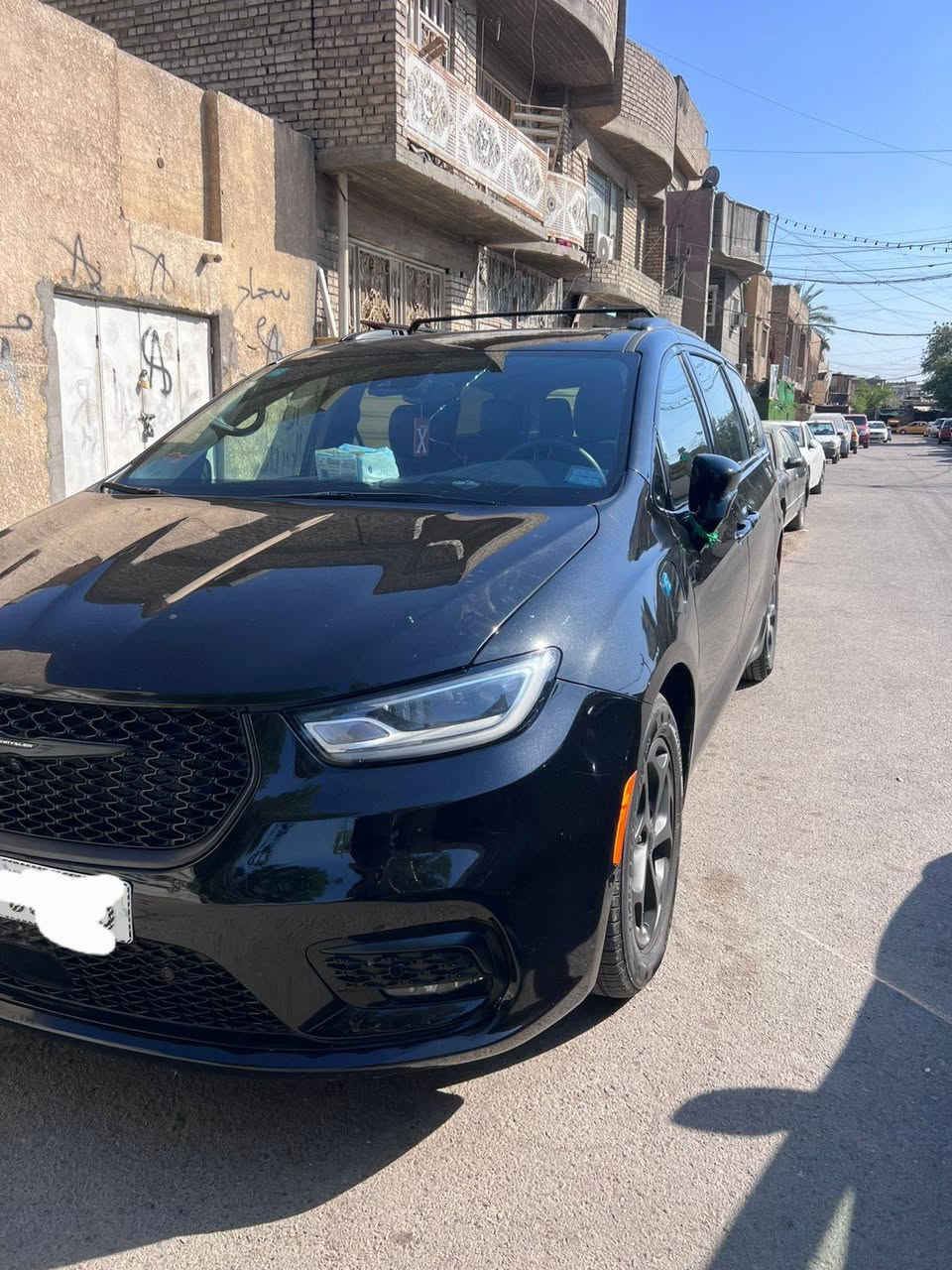 سلام عليكم

2024   CHRYSLER PACIFICA.  S بلاك توب

كرايسلر باسفيكا هايبرد - بانزين - بلك ان 

الضرر ؛؛  موضح بلصور 

 رقم الشاصي 2C4RC1S78MR500188       

اللوحه ؛؛ بغداد شهداء وكاله بنفس اليوم 

1-خمس كامرات السيارة 360

2- هندبريك بصمة 

3- تشغيل عن بعد 

4- هيترات تبريد بالكشنات 

5- رادر جانبي 

6- بيبان كهرباء ( تحكم ريمونت ) 

7- صندوق كهرباء شفط 

8- رادار امامي خلفي 

9- كشنات VIP منفصل

10- مانع انزلاق 

11- نظام ستوب بارك 

12- لايت لدالشكل الجديد 

13- تنبيه الخروج المسار 

14- شاشة كبيرة كاربلاي 

15- تبريد مركزي ثلاثة قطع 

16- تدفئه كراسي وستيرن

17- تحكم استيرن فول 

18- بردات داخلية 

19- اشاير بالمري 

20 -محرك 6 سلندر 3600 

21- كير ماوس 

22- نقطه عمياء 

23 - كشن كهرباء + خزن 

سعر السياره : 260 وبيها مجال

       مكان السياره بغداد

       ☎️ ***********

