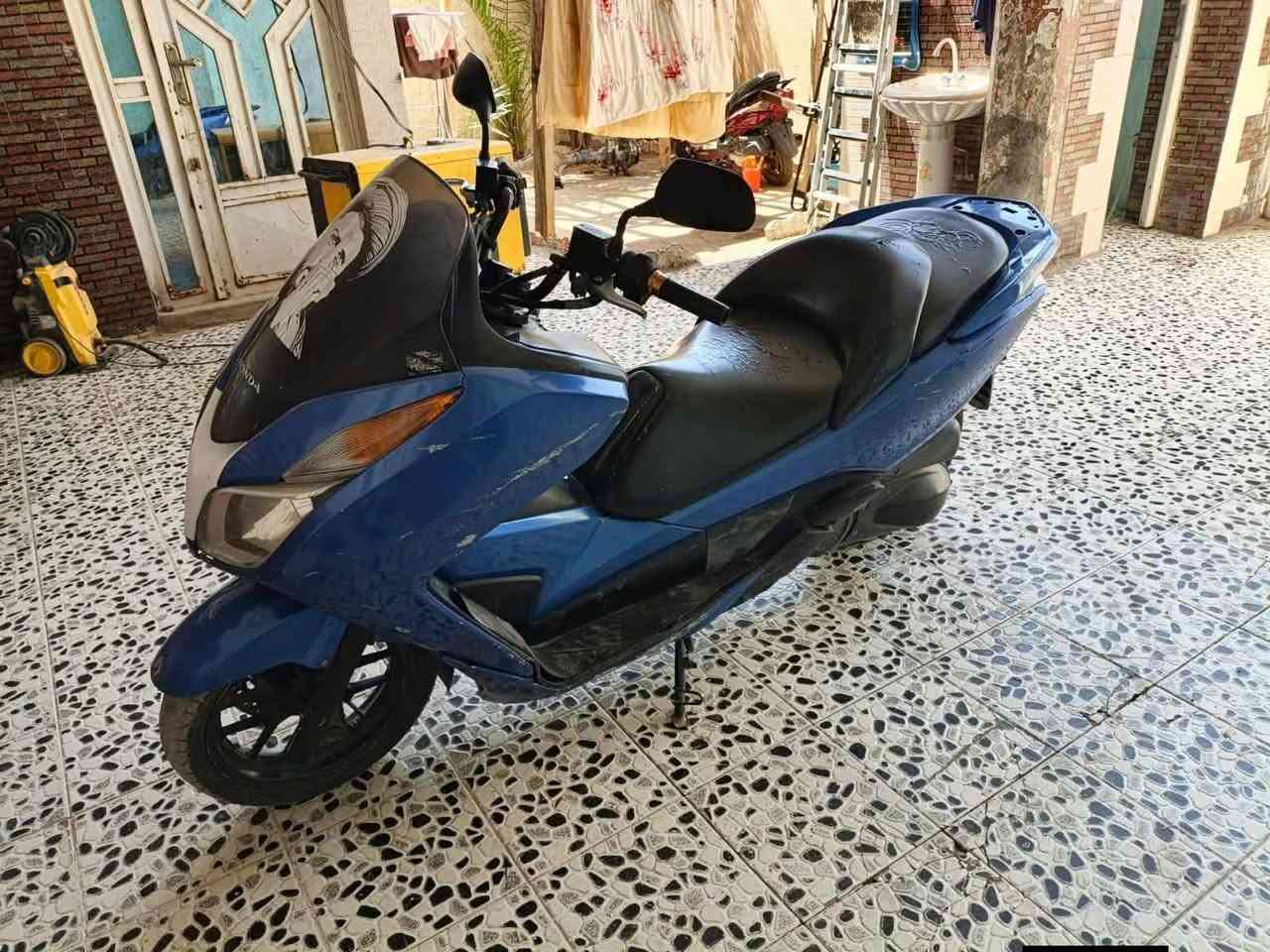 سلام عليكم فورزه للبيع 012 مكفوله كفاله عامه مكينه تخبل وخرسه دراجه شلعه تخبل دراجه جاهزه كل نقص مابيهه تجي وتفحص وتشوف بعينك سعر مليون وميه وببهه مجال لشراي رقمي *********** مكاني كوت حي جامعه
