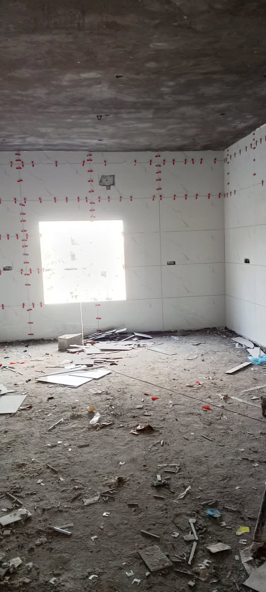 كادر سراميك جدران وأرضية درج الواح خبط ومادة متفرغ
***********
