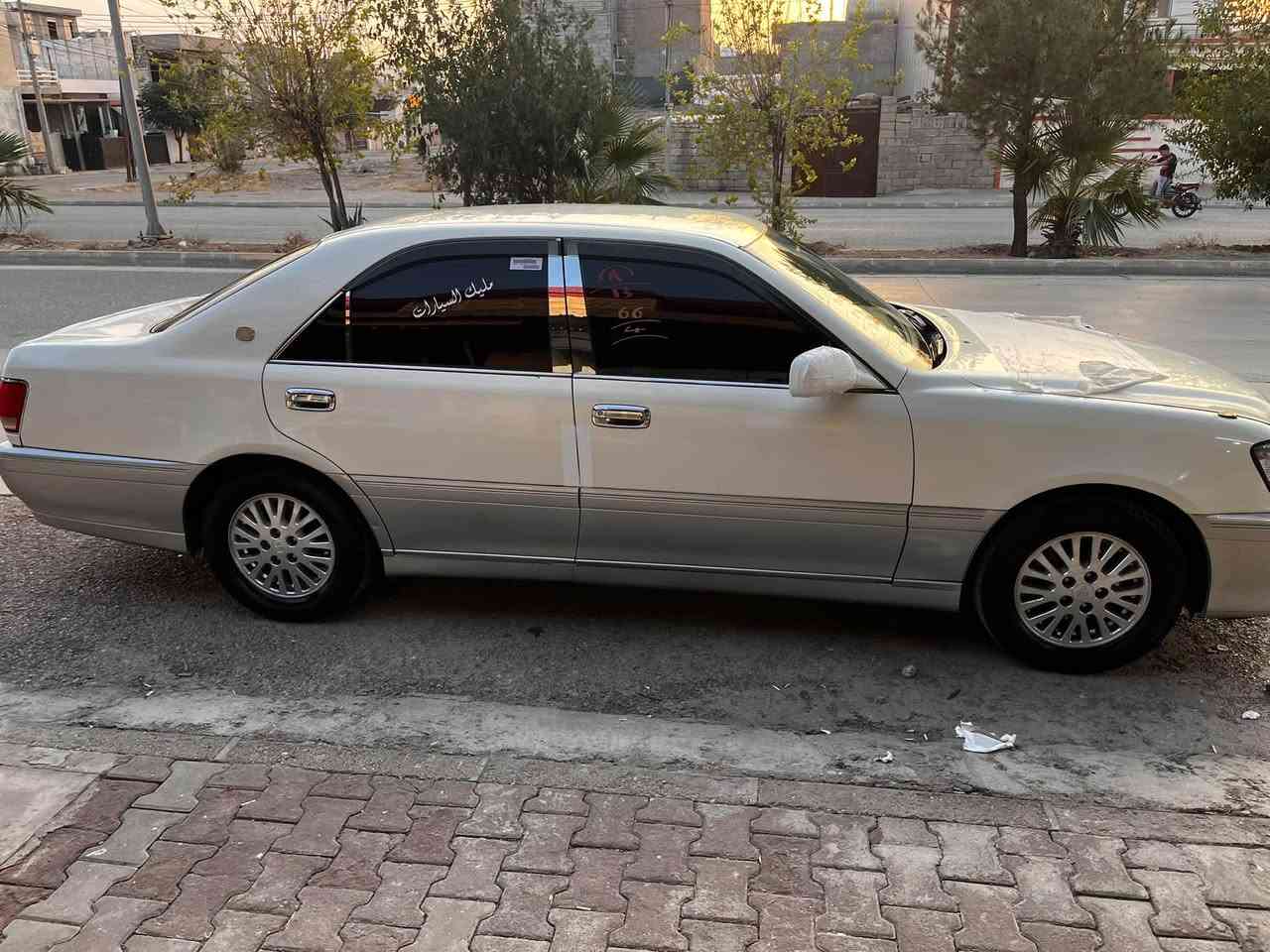 مالك • مكينة • فتحة سقف