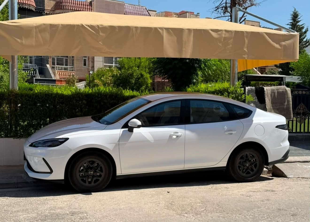 Byd sale05 هيجي نيه وه كو صفر وأيه ماشالله ته نيا ٢ هه زار رويشتوه موديل 2025 موبايل ***********
