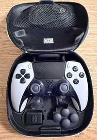 كنترولر playstation5 الاحترافية (dualsense edge) استخدم (شهرين) للبيع ...