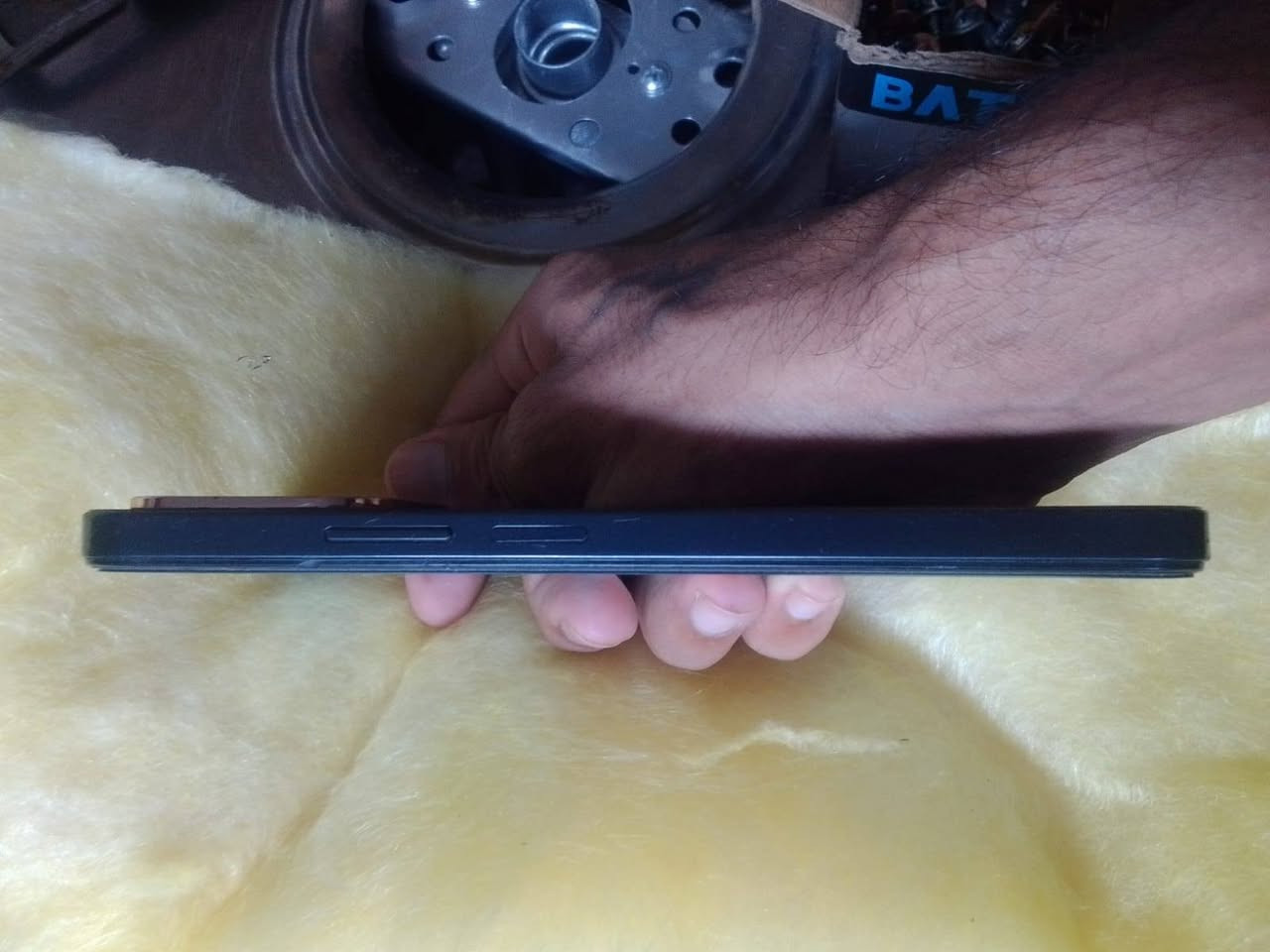 سلام عليكم جهاز هونر X6C للبيع ذاكره 128 بطاريه5300ملي امبير جهاز نضيف فقط بي فطور بل شاشه عده هاي كلشي مابي الجهاز كله شغال رايده 80مجال كلش بسيط مكاني بغداد الحسينيه مال راشديه اذا مو شراي لتعبني وتعامل وهاذ رقمي واتساب ***********

