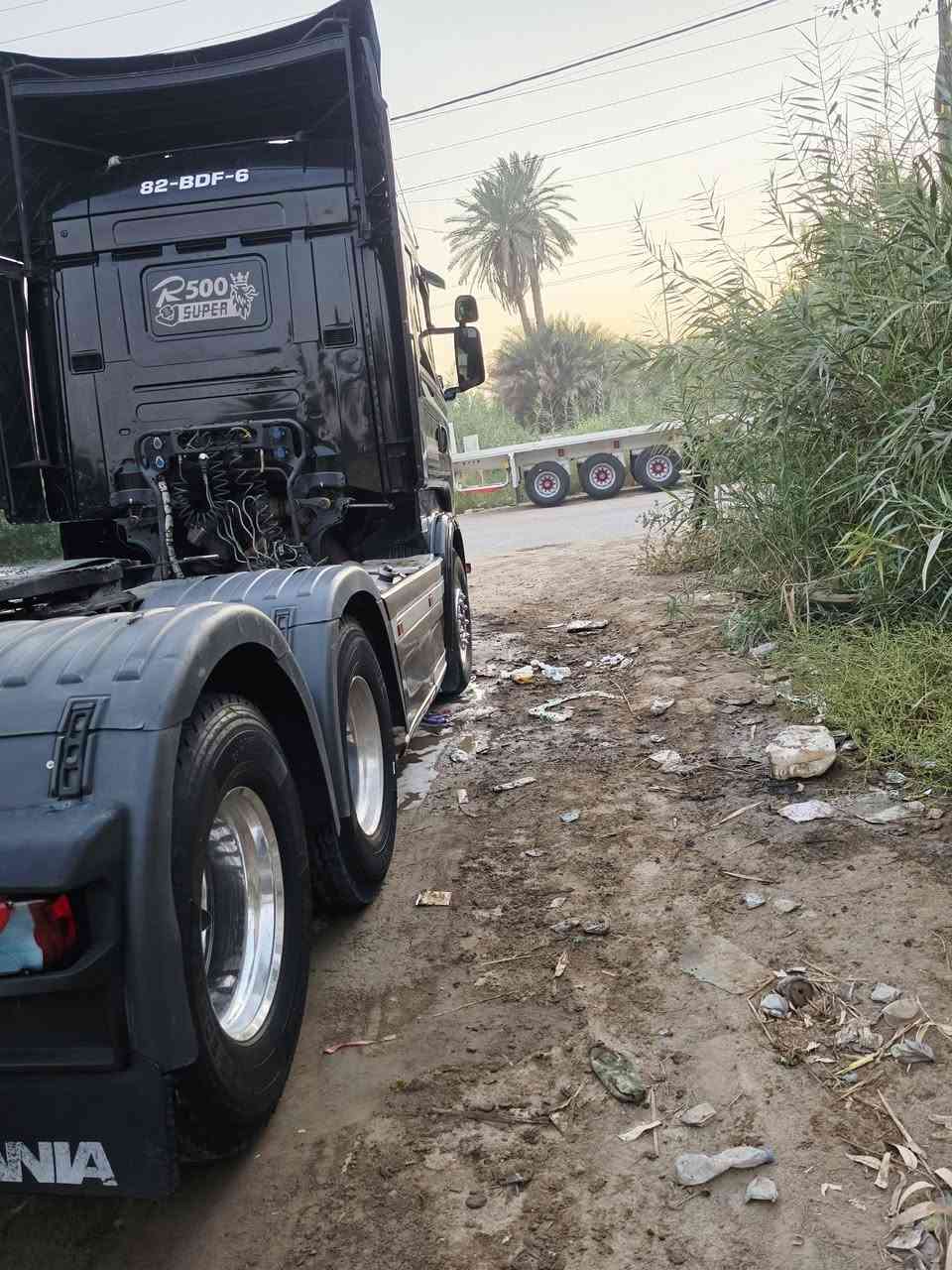 سلام عليكم اسكانيا للبيع موديل ١٤ بسمنه مكينه ٥٦٠ ، ٨ عرجه سبلت خزن ابلادي باج بطن ابلادي ثلاجه تخم تاير صبغ شركات كفالع عامه فقط بس راس فصل وربط 
الاتصال 
***********
***********
