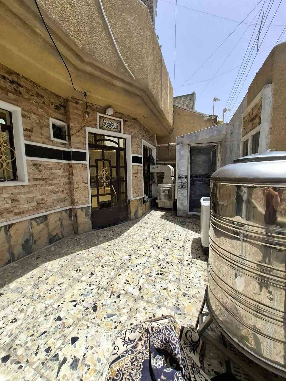 بيت في الكفائات قرب شارع ٢٠ خلف افران سلام ١٠٠ مربع طابو صرف البيت للبيع الستفسار ع رقم *********** بي واتساب
