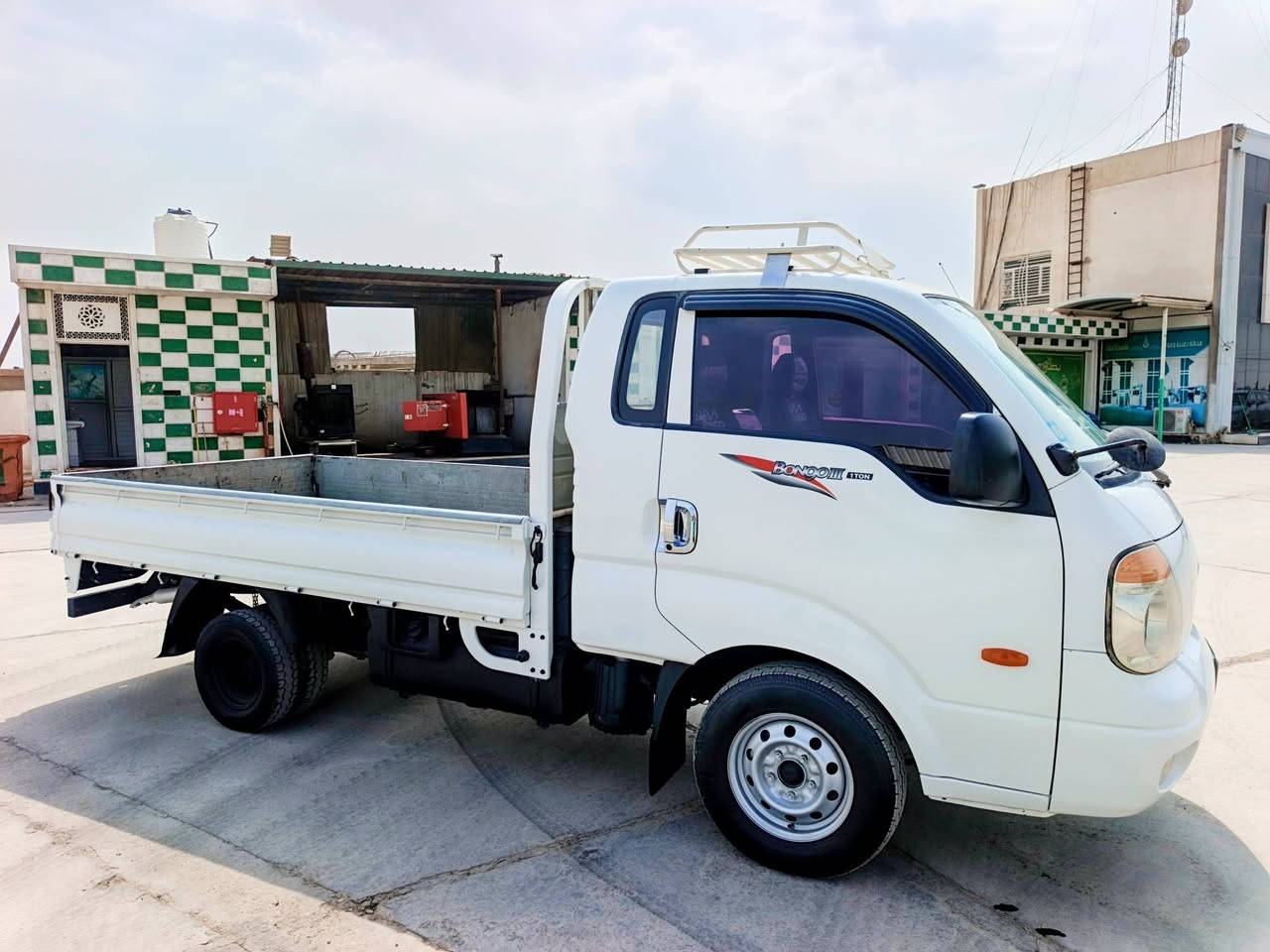 الهاتف *********** للبيع سبلاين رقم نجف سنويه لل٢٨موديل ٢٠١١ كفالة عامه مكينه لاتبخير لاتنقيص تخم تايرات حداديه سياره جهازه العنوان حله
