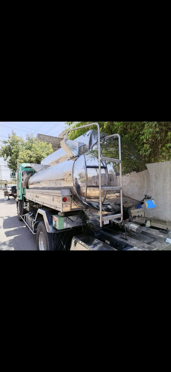 هينو تنكر ماء،حموله ٤٥٠٠ دخول جديد رقم بصره مكان بغداد ***********
