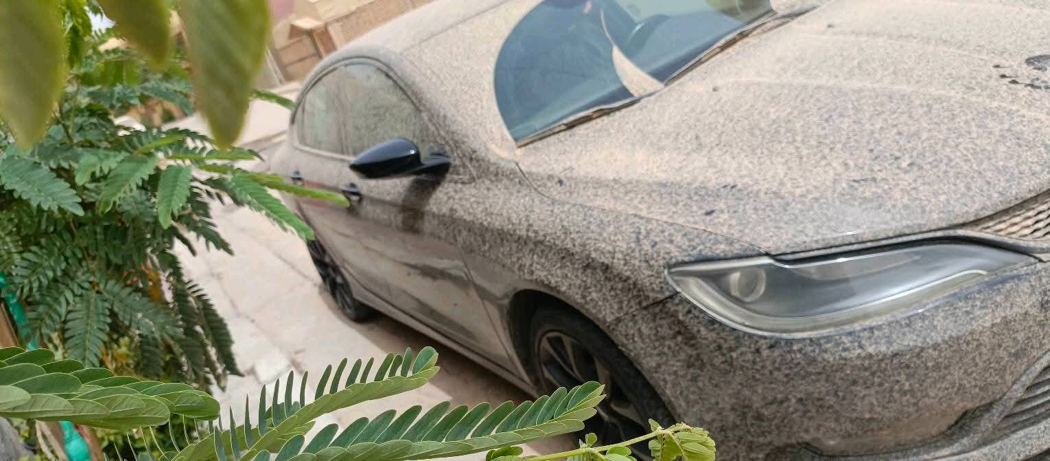 ( ب 120)
كرايسلر موديل 17 كلين بدون صبغ فئه 200  s بلاك ادشن
المواصفات فئه s
اربعه سلندر مكينه ملتي اير 2400 
كير تسع نمر من شركة ZF الالمانيه 
برمجه وصيانه تامه للسياره 
حداديه امامي خلفي مع دبلات مع دجات  مكينه 
منضومة احتراق بلكات نوزلات عبوة فتبم جديده 
مراوح مع بوابات مبرمجه على 94
سياره فول عدى الفتحه والرادار 
شفتات ستير 
شاشه كبيره 
عدادات اوباما 
تبريد كشن 
كشن كهرباء 
ستيرن هيتر 
كشافات زنون 
ويل 19   
زوجين تايرات جديد عمره اسبوع بالسياره 
سياره حلوه ونضيفه  رقم صاحب السياره ***********
