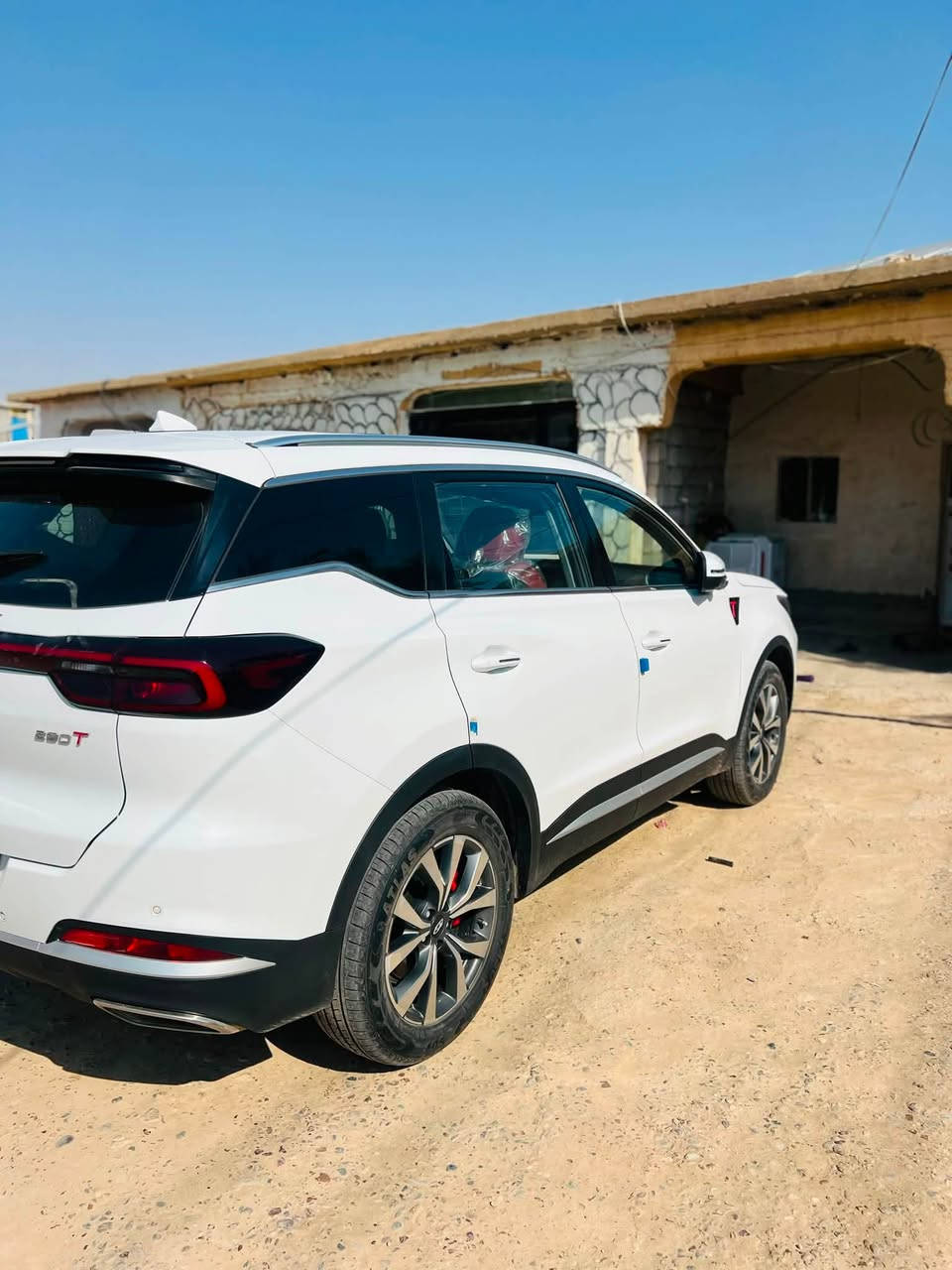 ‭
السلام عليكم

سياره👇

Tiggo 7 PRO 2025 زيرو

للبيع سيارة زيرو كيلو متر 🚨

Chery Tiggo 7 PRO 290T

موديل: 2025

اللون: أبيض لؤلؤي

الماشي: 0 كم - بالكيس وبالنايلون

رقم: أربيل - جاهزة للتحويل

المحرك: 1.5 تيربو 145 حصان

الجير: اوتوماتيك DCT 6 سرعات

الدفع: امامي

المواصفات:

- شاشتين 12.3 إنش

- كاميرا 360 درجة

- فتحة سقف بانوراما 

- جنوط 18 إنش لونين

- تشغيل بصمة + دخول ذكي

- حساسات + رادارات

(الموقع كركوك الحويجه حوض٦)

الرقم ‭***********‬
