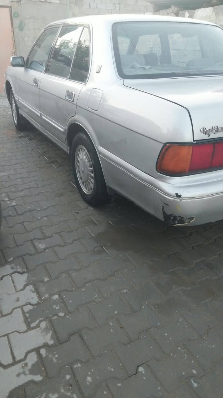 ارنب مديل ١٩٩٥ كير مكينة مكفولة ففتي ٣٠٠٠. رقم بغداد نكليزي بسمي هز جديد حدادية حلوة كهربائيات شغالة تبريد منضومة كاملة بس غاز صبغ عام جماليه مكفوله من كص ونقل عنواني بغداد المشتل*********** سعر مناسب
