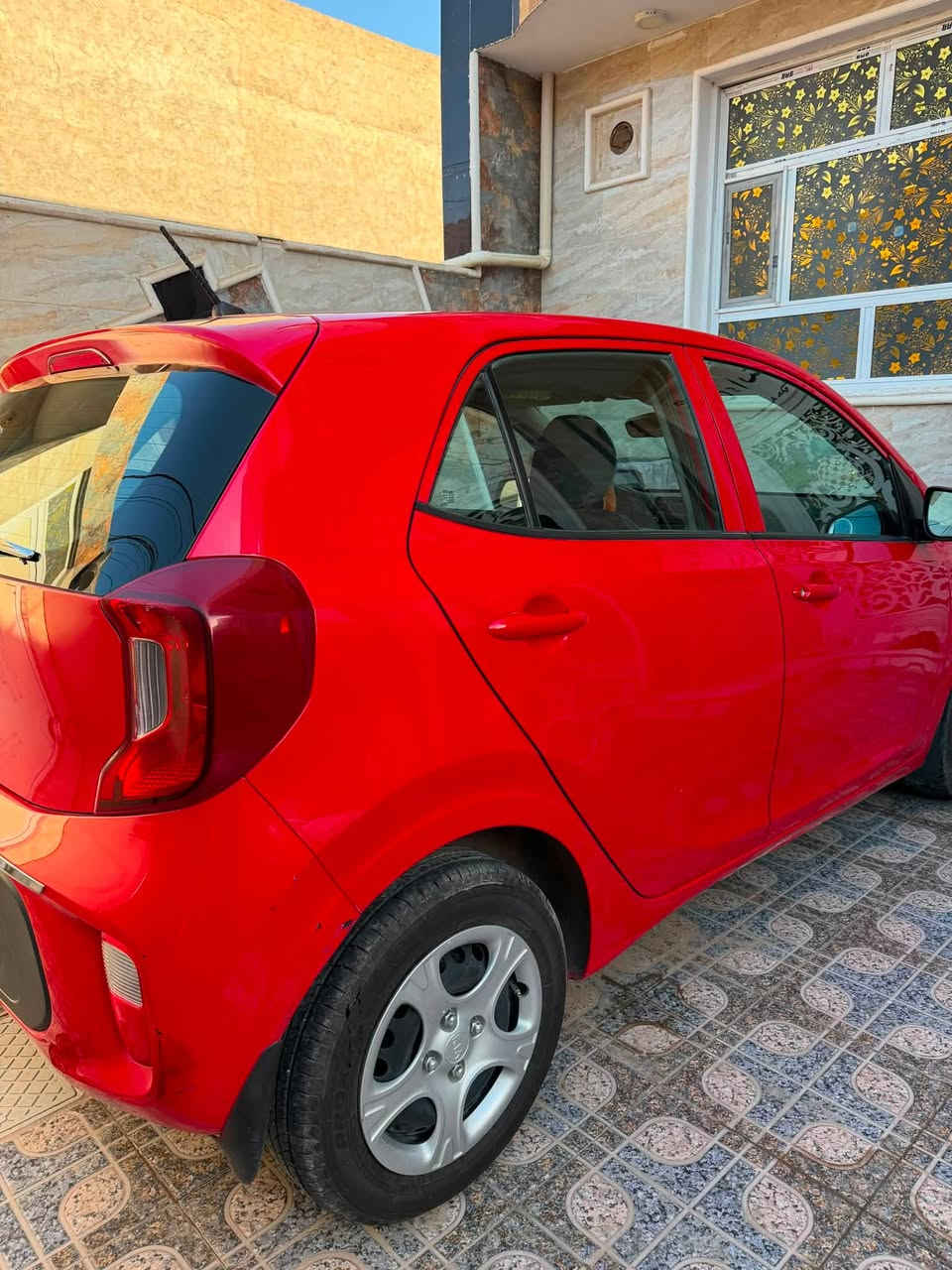 السلام عليكم كيا بيكانتو وارد خليجي للبيع موديل 2020ماشيك30الف بيها طخة بالجاماغ بسيطة
سعرها 99
***********
