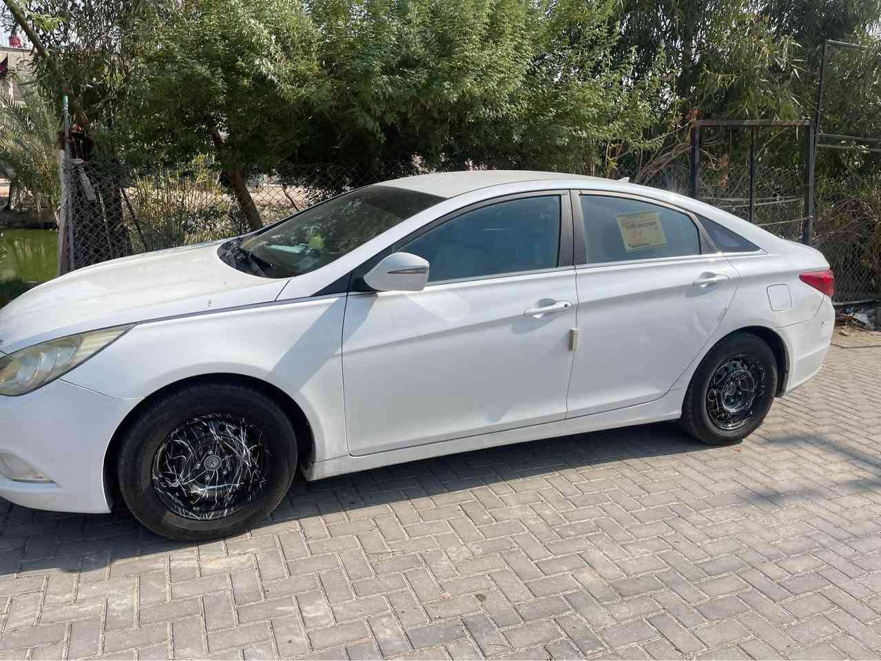 سوناته مديل 2014 السياره نضيفه تخبل مكينه كير كفاله 

السياره كفاله من الضربه بيه جاملك صبغ بدون فتح وبيه وره شبر صبغ السياره نضيفه فول مواصفات ما عده التنته مكان السياره بصره السعر 125 

*********** البصرة, العراق
