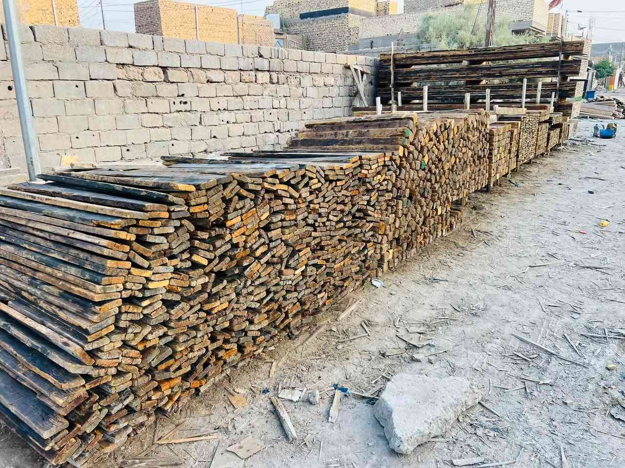 قالب لبيع انج تارس روسي ٢٥ يدك ٣٠٠ متر السعر مناسب ***********
