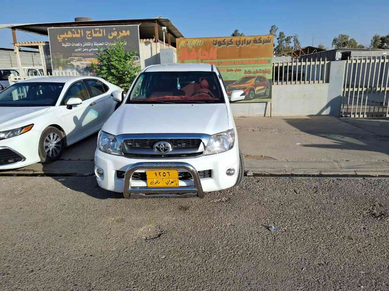 مرزي ٢٠١١ رقم دهوك ابيض بيها ٣ قطع صبغ بونيد ووجامرلغات اتنين وبيها شاصي السياق كير مكينه وصدر كله شرط تتدفئه وتبريد وتخم تاير جديد سعر ١٤٥ ورقه  بيها مجال للطيبن  السنويه منتهيه وما فيها بطا قه بانزين مكانه سياره كركوك ***********
