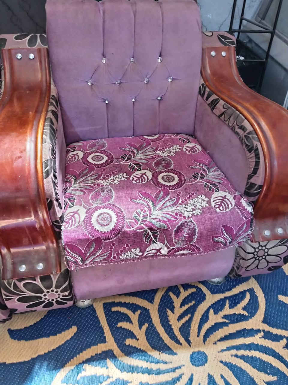 قنفات • ٤ قطع • ما بيهن كسر