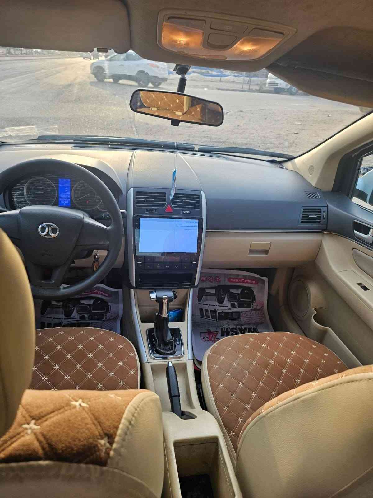 بايك ٢٠١٥ • أبيض • رقم بغداد