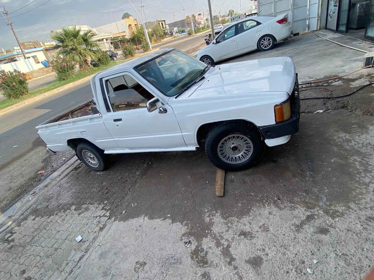بي كم تويوتا 85  تعمير جديد  محرك معمر جديد. صبغ حزام. سياره مرتبه حلوه فقط باقي بي. تجديد رقم  ابيع شرط تحويل  السعر 30 وبيها مجال عنوان كركوك دبس 
***********
