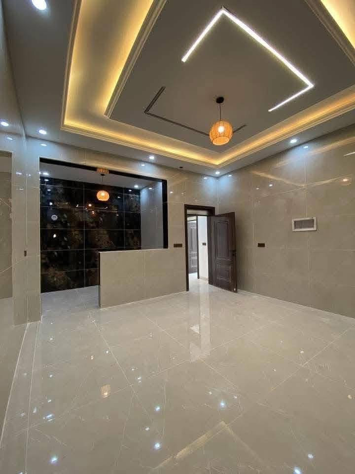 للبيع بيت 🏠 
300 متر 
تكريت الديوم ال 14 الف 
شغل درجه اولى 
سحب مغربي واجهه حجر 
صحيات دفن 
خمس غرف نوم 
سبع مجاميع صحيه
السعر 240وبي مجال 
للستفسار ***********
