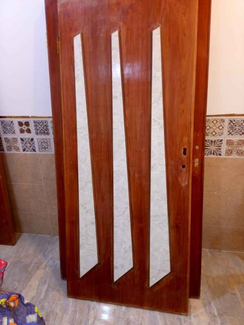 مكانها التاجيا ٤ ابواب للاستفسار 
*********** بغداد, العراق
