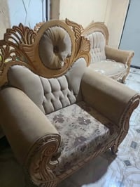 تخم • ٤ قطع • لمجلس