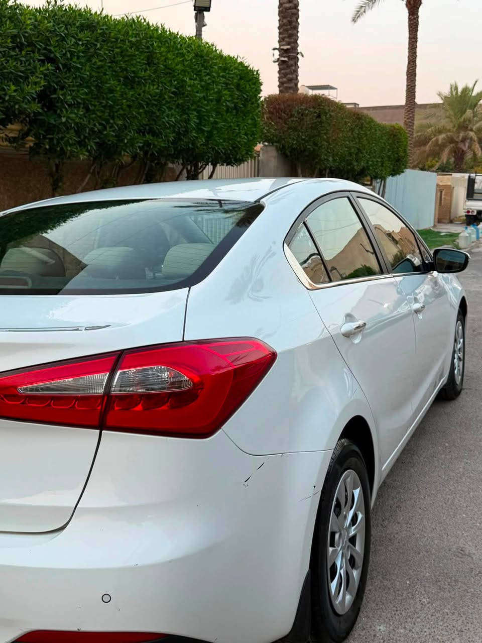 السلام عليكم وكالة البخيت
خليجي - رقم اربيل 
فول مواصفات : فقط بدون بصمة وجلد 
بدون حادث ولا ايرباك 
ماشية 98000 غير متواجد ع الفيس السعر 11500$ ***********
