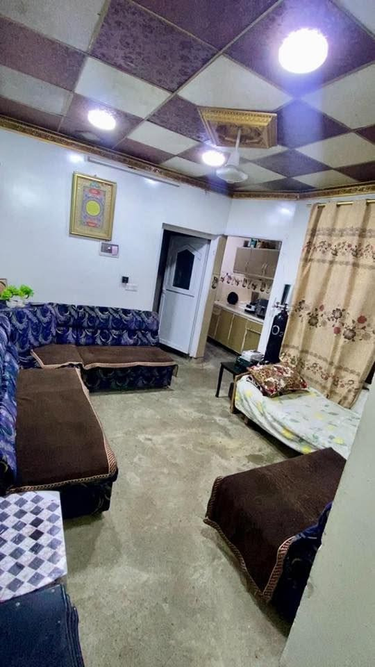 بيت للايجار في حي السماح الثانيه مساحه 100 متر طابق ونص
التفاصيل:
طابق الارضي اسقبال هول غرفه مطبخ صحيات وترك2
طابق الثاني غرفه صغيره + سطح 2 وبيتونه
للاستفسار ***********

