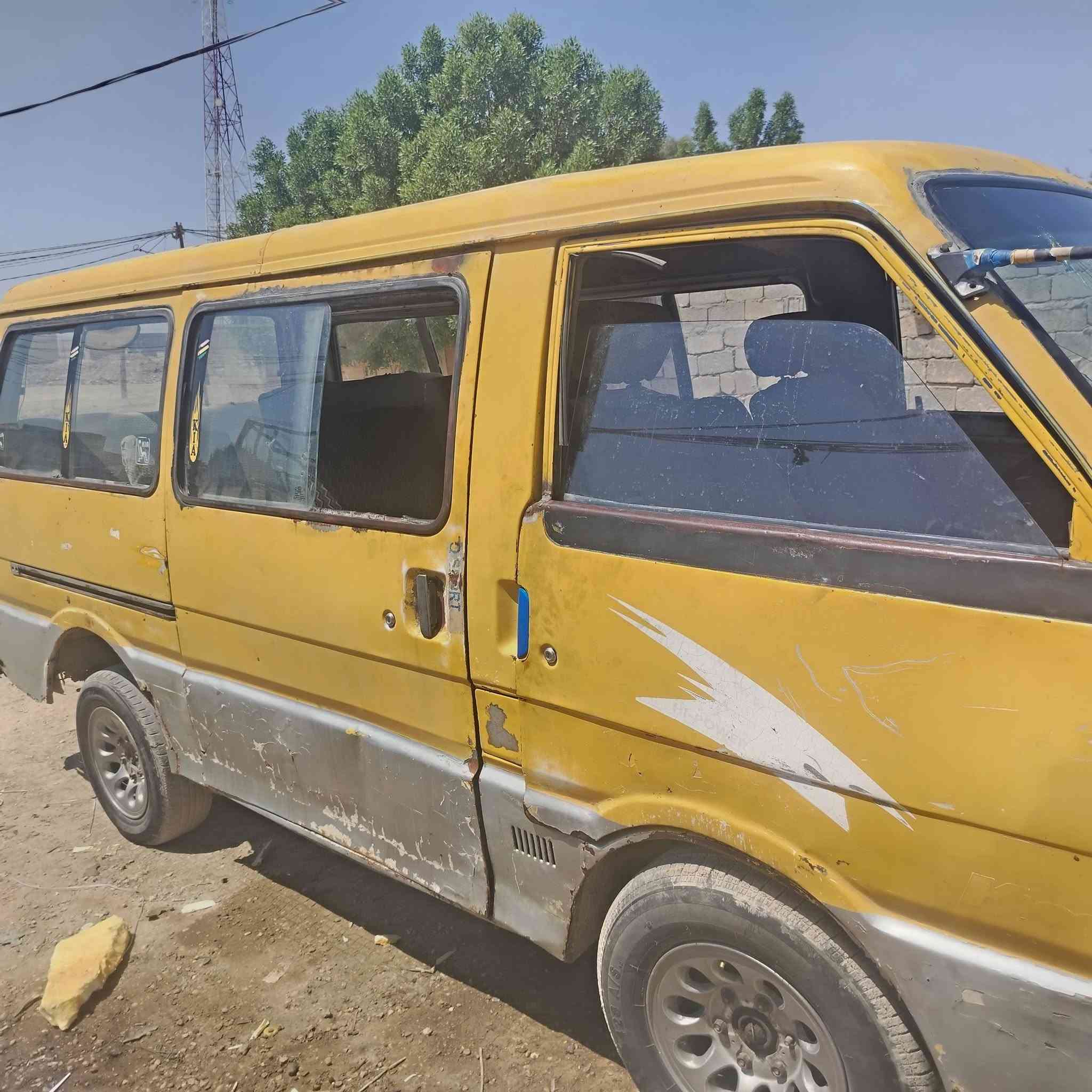 سلام عليكم كيه بسته موديل ١٩٩٥ كير مكينه واكسن خير من الله كهربائيات شغاله تخم تاير سلف جديد باتري جديد سياره جهاز غرفه نضيفه سياره جاهز كبل الشارع مانقصه شي سعر ١٣، ***********
