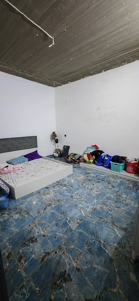 سلام عليكم
للبيع بيت 100 متر
طابق 1
غرفه الضيوف
غرفه النوم 1
هول
مطبخ
حمامات
البيت ملك
عنوان قولانه تبه المقاطعه الأولى
قرب مجمع الباشا
*********** واساب موجود
