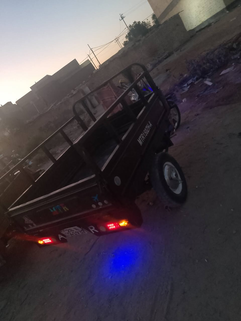 سلام عليكم ستوته للبيع موديل 16 رقم انكليزي امداور ثاني يوم ستوته نضيفه شوفت عينك تخم تاير جدديد بيع فقط السعر 1900 وبيه مجال ملاحضه المو شراي لا يتعبني رجاننن للعنوان نجف حي ميسان الخاص مفتوح ولشراي بي خير ويدلل تحياتي***********
