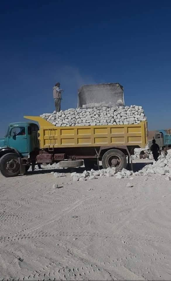 يوجد عندنا حجر درجة اولى يوجد عندنا حصو درجة اولى يوجد عندنا جلمود درجة اولى يوجد عندنا تربيع درجة اولى الاستفسار رقم الهاتف ***********
