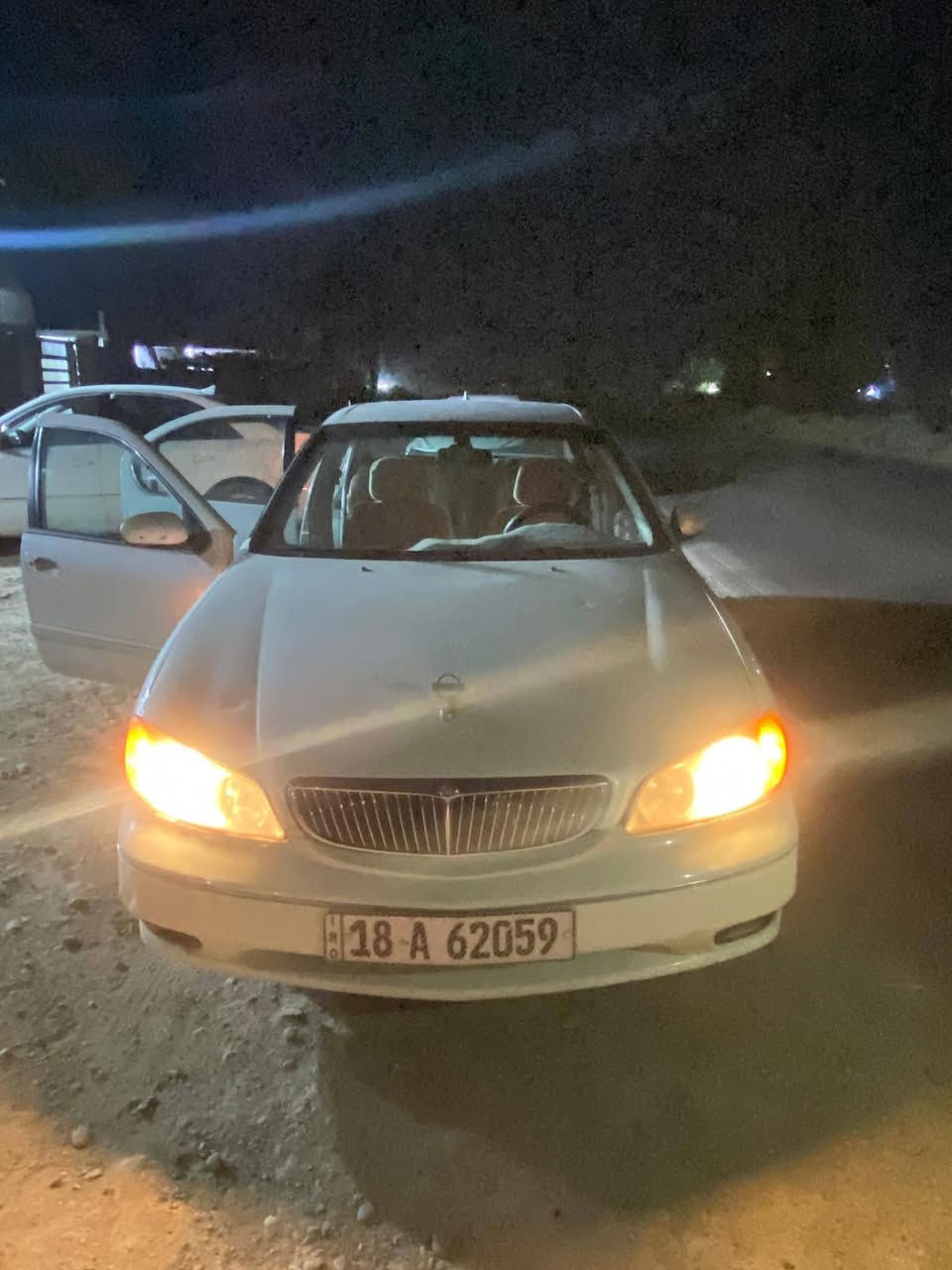 سلام عليكم مكسيما ٢٠٠٣ گير عادي ستة سلندر ٣٠٠٠ رايدها بقفل ٣٠ ورقة كير محرك تبريد كفالة تحويل سنوية ل٣٠ يلا تسقط وهزة بعدها رقم إنكليزي بابل رقم الهاتف 
***********
***********

