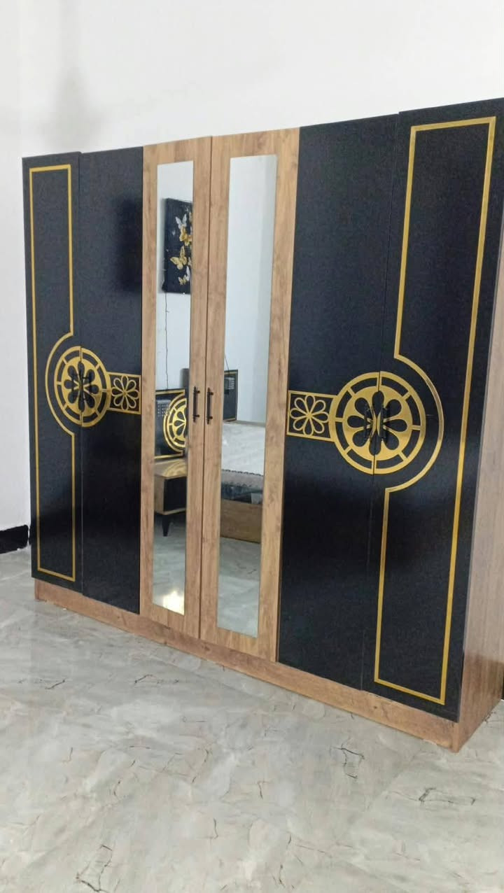 سلام عليكم غرفه تركي جديده ما مستخدمه ابد السعر 500 وبيه مجال مكاني زعفرانيه 
***********
