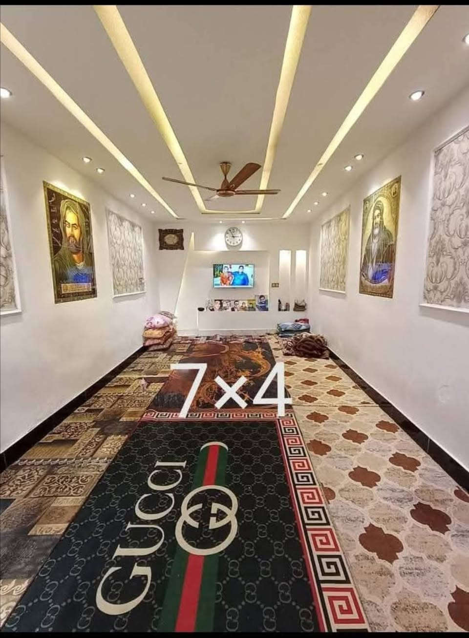 السلام عليكم بيت كامل للبيع المساحة 144طابقين اعكاده
نضيف قطاع 76بفرع منه للشارع قرب تقاطع العوره شارع السفاره السعر 180للاستفسار ***********.***********
