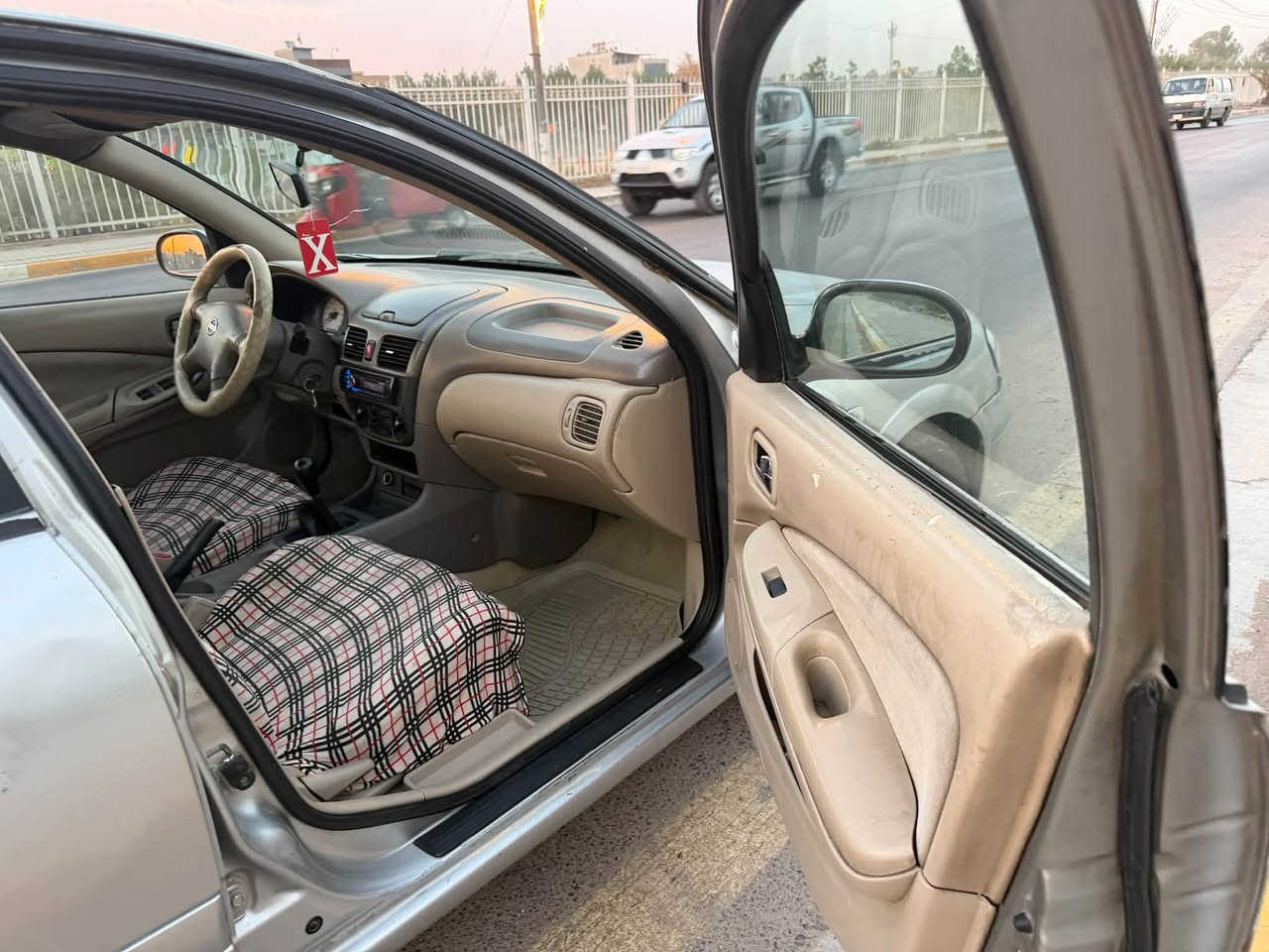 السلام عليكم سني ٢٠٠٧ رقم بغداد باسمي تحويل مباشر  محرك قبق اسود كير عادي ٥نمر

السيارة تراي وين مايعجبك  مكان السيارة بغداد 

 الس عر ٧٦ 

مع المجال 

رقم الهاتف ***********
