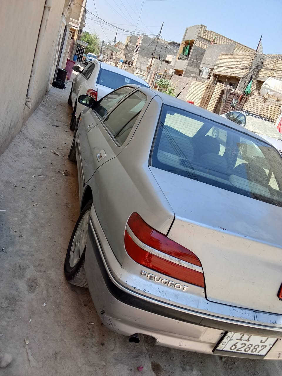 بيجو 406 كلهه بلاديه لاضربه ولاصبغ ولا تبديل 
موديل 2001 سعرهه 30 بيهاا مجال قليل مكانهه بغداد 
***********
