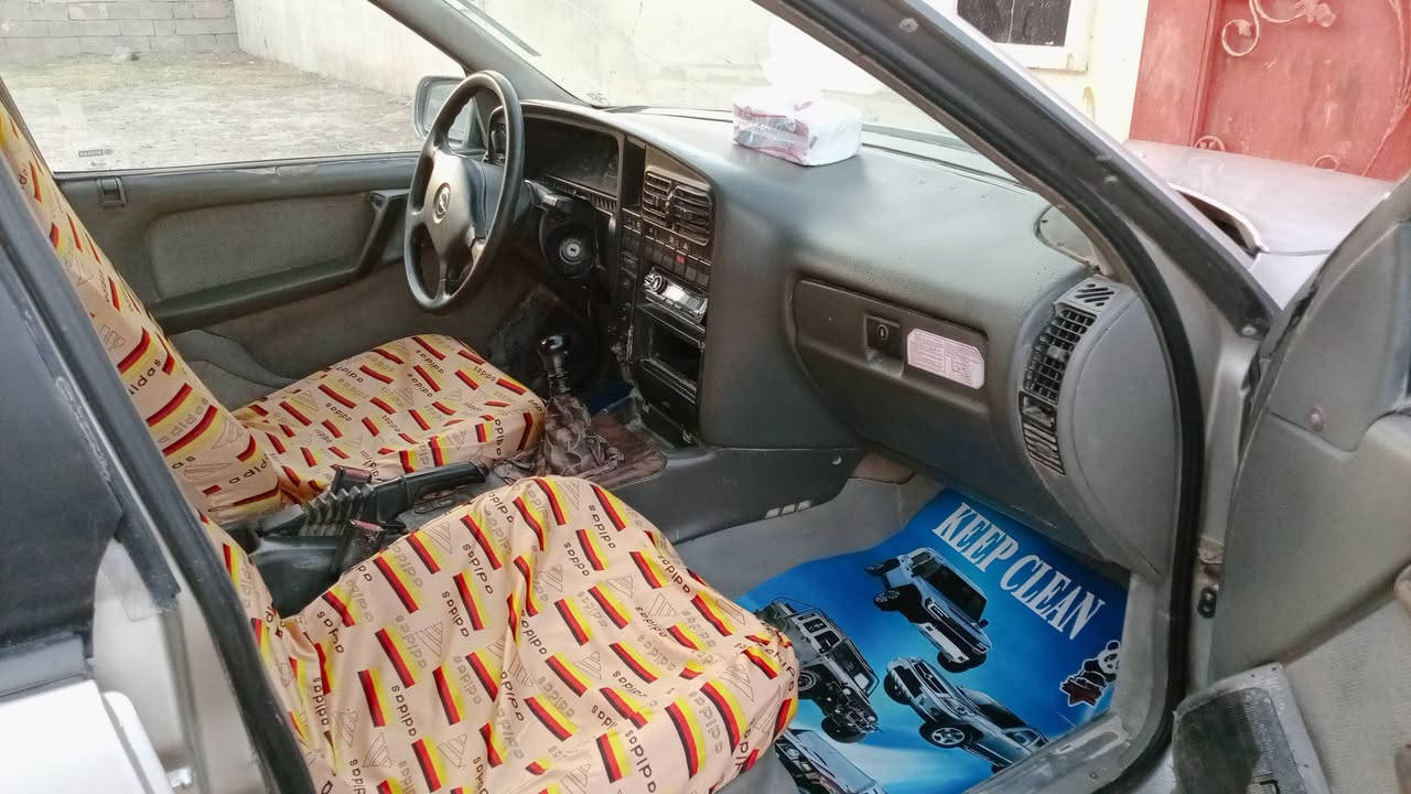 بسم الله الرحمن الرحيم اوبل للبيع موديل 91 محرك 2000 بلادي جير عادي جير محرك صدر كفاله السعر 32 وبيها مجال المكان الرمادي جزيره الخالديه استفسار***********
