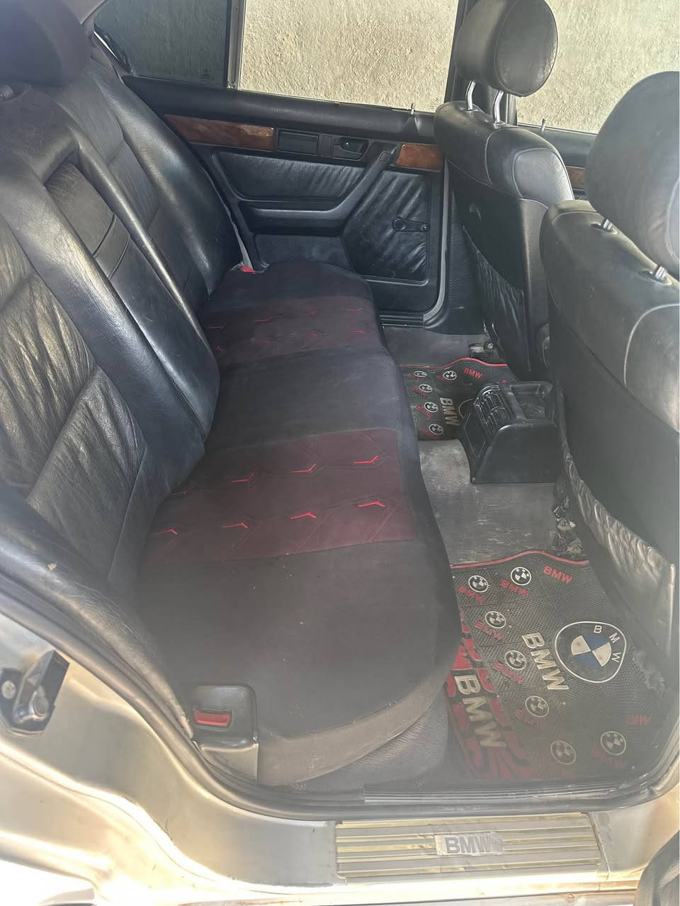 السلام عليكم من رخصة الادمن 

بيع او مراوس

بي ام  BMW 525
 مديل 91 مكينه فانوس مسكر رقم اربيل الجديد سنوية لنهاية 2027 
السيارة كفاله محرك وكير وحدادة تخم تاير وتبريد ثلج ❄️ كهربائيات كلهة شغاله الله شاهد السيارة مال بيت متعوب عليه هواي جاهزة من كلشي بدون ضربة اترايك ل بغداد شرط 
السعر 58 وبيهة مجال 
رقم الهاتف: *********** واتساب او اتصال 
العنوان : البصرة / قضاء الدير / النشوة Singapore
