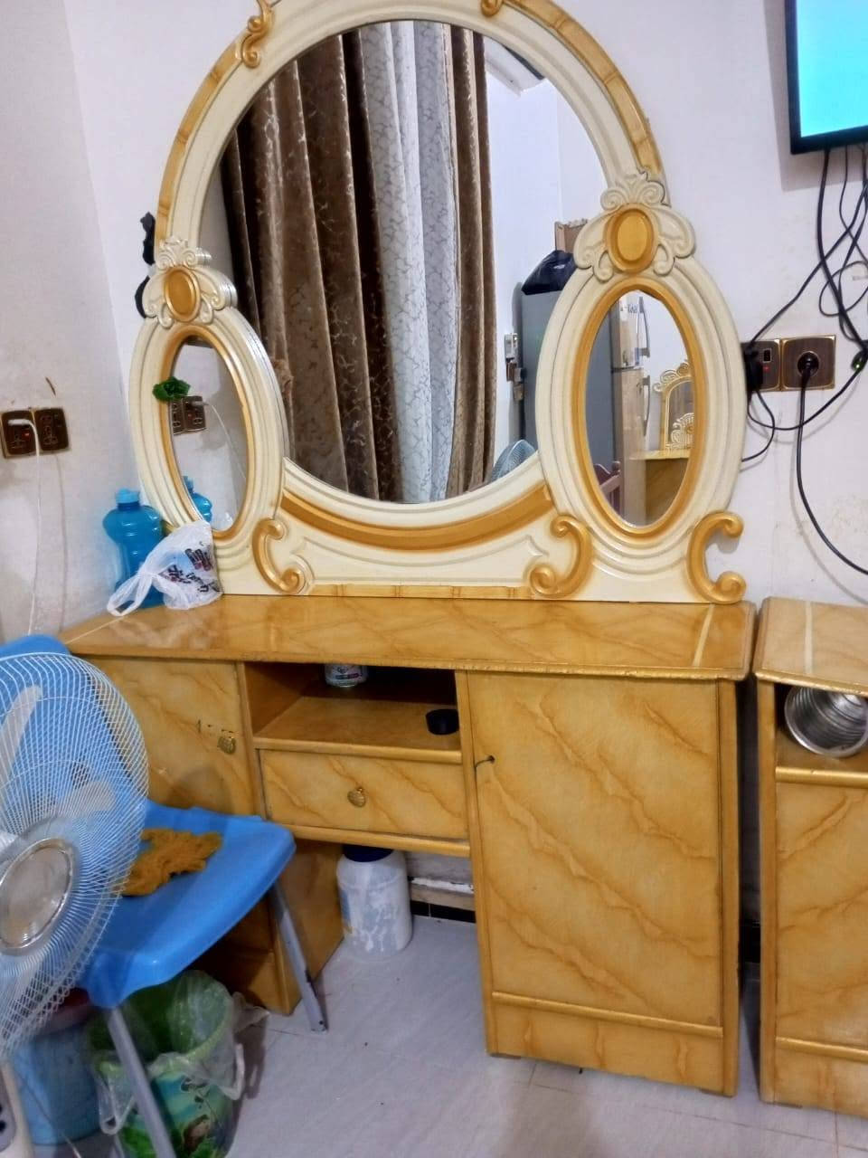 غرفه للبيع مستخدمه للاستفسار التواصل على الرقم
***********
