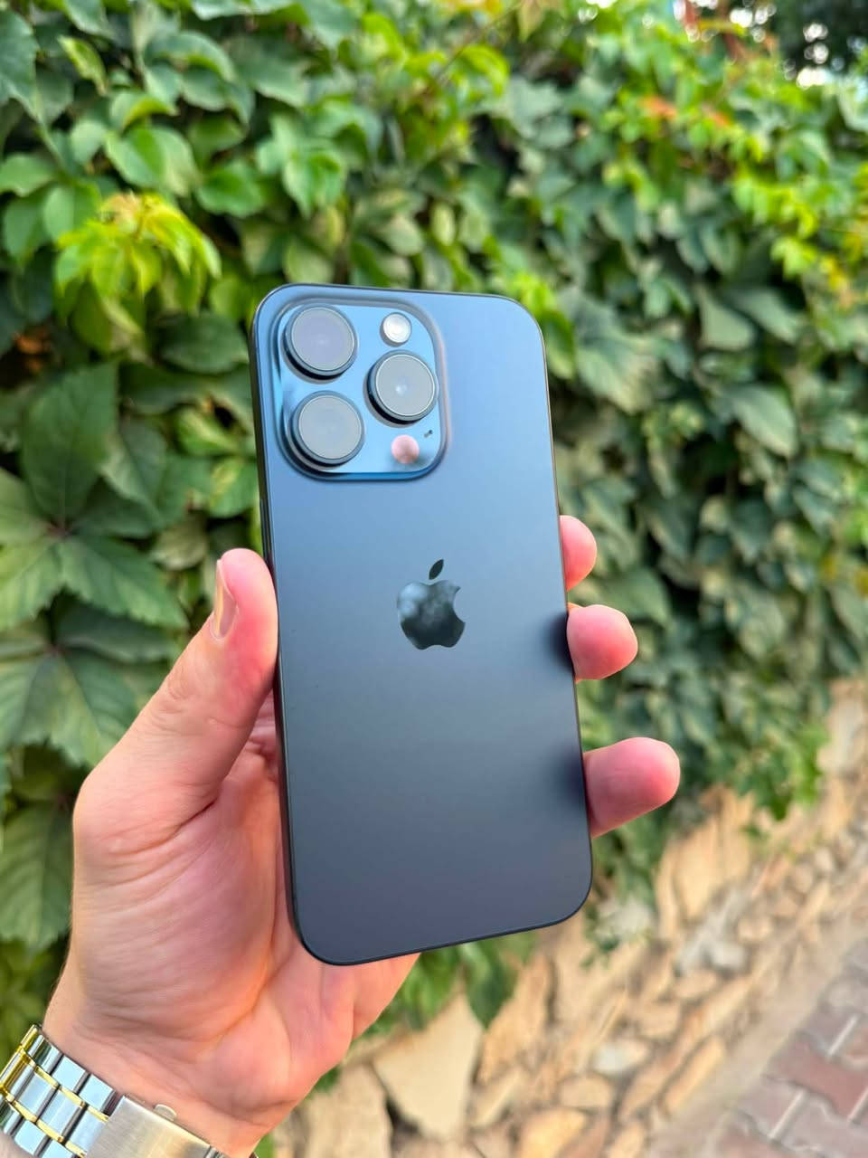 IPhone 15 pro
ZA/A
2 سیم
128 گێگا 
پاتری 87 بیلاد 
%95 خاوێن 
شاشەی تاڵە موو شوختی نیە 
بە زەمانی یەک هەفتە 

نرخی 565 $دۆلارو مەجال 
***********
واتساپ📞
