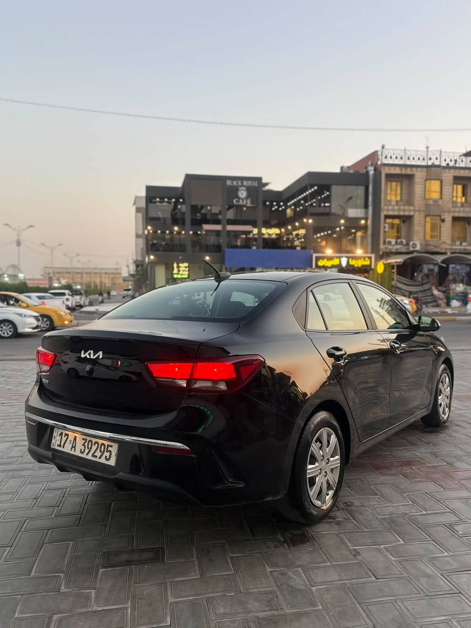 كيا ريو موديل:( Kia Rio – 2023)

شاشة كار بلي

 الكيلو مايل: 39 

 وارد امريكي 

 حادث بنيد وراجع نفسة 

🔹 محرك 1.6L بنزين

🔹 دفع أمامي (Front-Wheel Drive)

🔹 ناقل حركة: أوتوماتيك 

✅ 2 وسائد هواء

✔ نظام ABS

✔ وسائد هواء متعددة عدد 2

رقم مثنى معوقين

السعر 105 وبيها مجال
 
فحص سونار  مرفق  بلمنشور

***********⁩⁩
