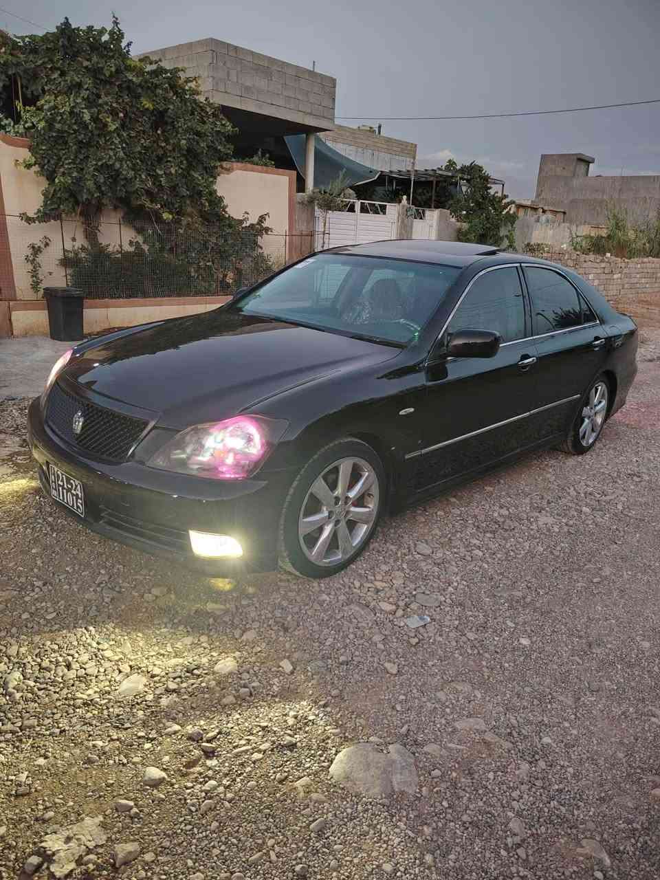 كراون ١٨٢ • ٢٠٠٥ • سيد صادق