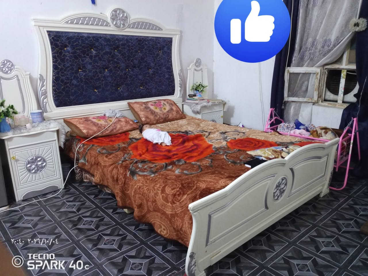 غرفت خشاب للبيع أخو جديد مستعمل خمس شهور فقط 
شتريته ب مليون وربع وريده 900 الف *********** فيه وتساب والخاص مفتوح

نص مكتوب في الصور:
- ٢٠:٤٠ ٢٠٢٦/١٠/٠٤ TECNO SPARK 40c
- ٢٠:٤٠ ٢٠٢٦/١٠/٠٤
- TECNO SPARK 40c
- TECNO
- SPARK 40c
