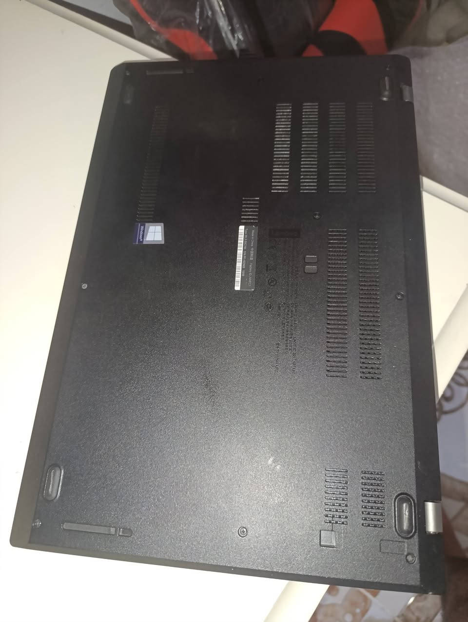 السلام عليكم 
حاسبه للبيع 
السعر 280الف وبيها مجال بسيط 
​💻 للبيع: لابتوب Lenovo ThinkPad (فئة الأعمال)
​الماركة والنوع: Lenovo ThinkPad (سلسلة 15.6 إنش الشاشة الكبيرة)
​المعالج: Intel Core i5
​الذاكرة العشوائية (RAM):  ( 16GB)
​التخزين: 256GB SSD (سريع جداً بالتشغيل)
​الشاشة: 15.6 إنش مريحة للعين
​الكيبورد: عربي / إنكليزي + لوحة أرقام جانبية (NumPad)
​المواصفات الإضافية: كاميرا مدمجة، منافذ متعددة، منفذ قاعدة توصيل (Docking)
شاحنه تايبس 
​الحالة: نظيفة جداً وجاهزة للاستخدام المباشر (ممتازة جداً 
للدراسة، العمل المكتبي، والتصفح)

الاتصال عل رقم او وتساب
***********
مكاني كربلاء شارع طارق
