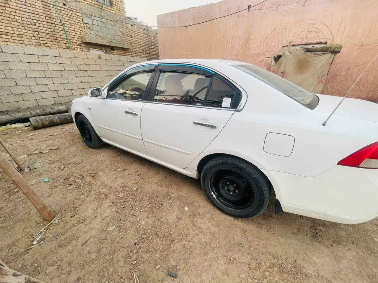 للبيع كيا ابتمه 2009 خليجي
كلشي جاهز بيه  
سنويه ل 2027 
بسمي السياره مكينه ٢٠٠ دوش أربع حساسات 
السعر 126 وبيه مجال 
***********
