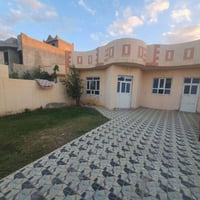 دار بالديوم • قرب شارع ٤٠ • ٣٠٠م