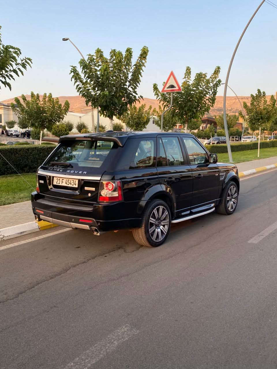 رانج روفر سبورت 2011 اوتوبايوغراف فول مواصفات ( خـليـجـي )
بلاك يديشن ضمان دولى ر
‎سيـارة عل نظافتها احسبها صفر زيرو
بليت مال سيارة بدون صبوغ بالشرط 💯
‎مامفتوح  مكينه و كير بشرط فحص💯
‎السياره جديدة جداا لون مميز  فول الفول 
‎٨ سلندر سوبر جارج بانزين مكينه و كير بشرط 
‎مكينة وكير بلاديه بدون اى خلل بشرط فحص
‎كشن جلد كريمى و  ايطار اسود بلادي
‎بصمه - ٤ ابواب بصمه
‎ جكات ٣ وضعيات 
‎كشنات ميموري و كهرباءي
‎حساس امامى و خلفى و رادار 
‎رادار جانبي بل مرايات ونقاط عمياء
‎ نظام صوت ميريديان 
‎ ٥ كاميرات ٣٦٠ درجة GPS
‎تخم تاير ويلات شركه  جديد
‎شاشات DVD وبعد مواصفات هوايه
‎سيارة حيل نظيفة كلشي عل بلاد لوك
سنوية و زنكة كلشي جديد مدفوع ل 2031
باسمي السنوية بشرط تحويل وغرامـة نفس اليوم
سيارة مابيـها دينار مصرف كامل من كل نواحي
‎نظافه ١٠٠٪؜ كامل سيرفس بدون نقص و بدون مصرف
السعر  _129$ شوية مجال
رقم صاحب سيارة: 

‎‏ RANGE ROVER Sport 2011
‎رانج رؤڤه ر موديل 2011 ئؤتؤبايؤگراف
‎فول مواسفات خليجي
‎مه كينه مه رغوب سوپه ر چارچ  به نزين
‎ره نگى ڕەش 
💯پلێتی سەیارە بە شەرتی بێ بۆیاخ
‎گير و مه كينه ى نەکراوەتەوە بە شەرتی فەحس💯
‎سه وت و سه رف و خه له لى نييه به شه رت
‎مواسفات
‎( به سمه - سلايت - ناو کرێمی و ڕەش - كه له ديڤيدى - پينچ كاميرا - سه لاجه - كوشن جلد و ميمؤرى - كوشن و سوكان و كاره با - كاميرا - حاسه ى پيش و دوا - بريك به سمه )
‎چوار تايه و ويلى تازه و كامل سيرڤسى بؤكراوه
‎ده بل و چوپ و كاره باى و هه موو گيانى به شه رت
سه نه وى و هه زه و ره قه مى تازه يه به ناو ي خؤمه وه يه ژینکە ی تا ٢٠٣١ دراوە
::: گير و مه كينه و كاره باى و هه موو گيانى به شه رت :::
‎شوين : سليمانى
سعر : 129$
موبایل***********
