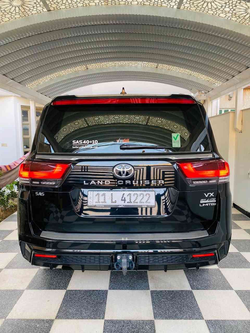 السلام عليكم 
بعد التحية والتقدير 
تويوتا لاندكروز 2024 VX BLACK LIMITED باب اول SAS تطبيق كفالة عامة صبغ بارد رصعة شخط تبديل تعديل كفالة من كل شي بااسمي تحويل ثاني يوم السيارة كلش جديدة
العدة والكاعيات والسماعات موجودات تخم تاير محرك كير كهربائيات كلة بشرط ماشية 37 الف كيلو 

المواصفات 
رادار امامي جانبي خلفي
‎5 بصمات 
فتحة
بردة خلفية 
تحكم ستيرن فول
كراسي كهربائي 
لايت امامي 3 عدسات
‎كامرات 5 
‎كراسي خلفية كهرباء + تبريد 
‎كراسي امامية تدفئة تبريد +كهرباء+ ميموري 
‎شاشة جبيرة
شاحن لاسلكي
شاشات خلفية 
‎فتحة سقف بصمة 
‎تعديل مسار 
‎سماعات JBL
‎دشبول ديجيتل 
اوتو هولد
‎سايد بريك دكمة
‎ستوب لايت ليد
وبعد هواي مواصفات
السعر 748 وبيها مجال
***********
مكاني بغداد العامرية بااسمي تحويل مباشر 
اخوان لتقارنها بوحدة بيها ملاحظات ومتعوبة سيارة جديدة ومكفولة من كل شي 
تحياتي بغداد, العراق
