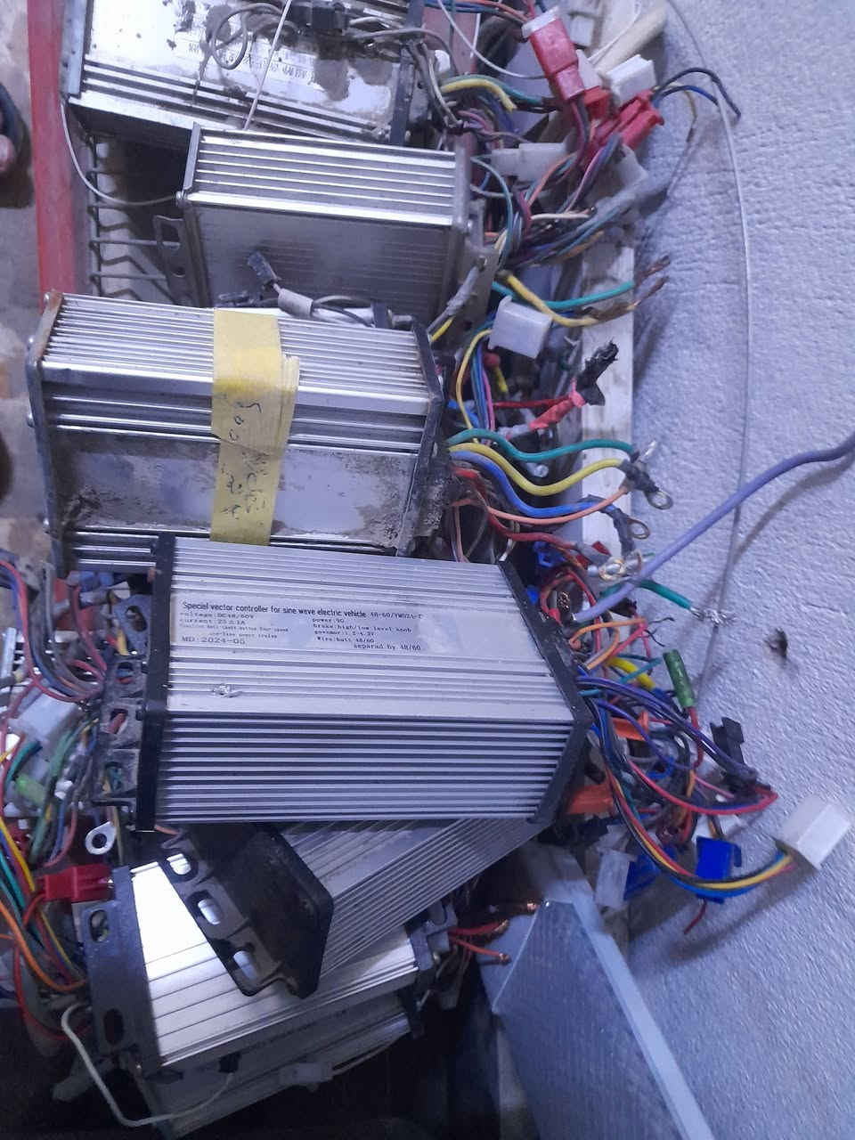 يتوفر لدينا خدمة تصليح داخل منزلك ادوات أحتياطية مستعملة شاحنات مستعملة تصليح دراجات الشحن الموقع سايدين الكنيسة قرب جامع الرؤؤف داخل فرع الاعلان *********** رقم الواتساب
